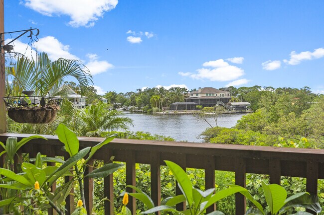Waterfront views - 574 Ryans Woods Ln