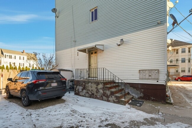 Building Photo - 857 S 1st St