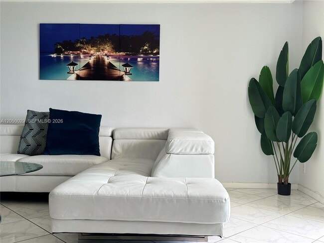 Building Photo - 3800 S Ocean Dr