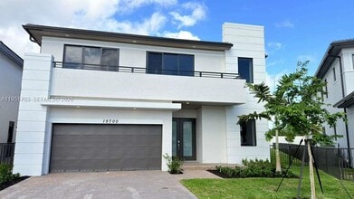 Building Photo - 19700 NE 14th Ave