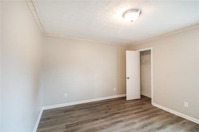 Building Photo - 2314 Tapanzee Ln