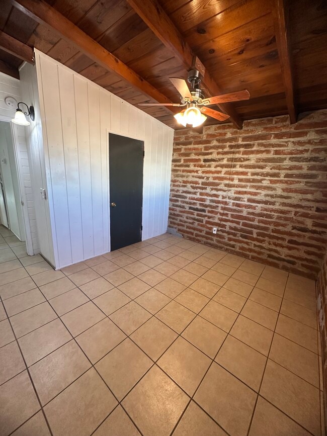 Building Photo - 174 W Borrego St