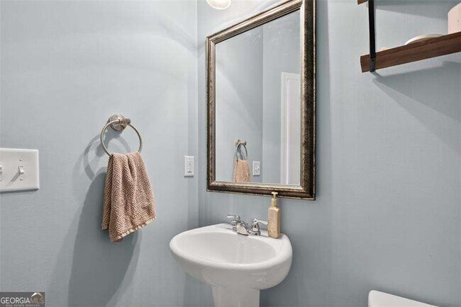 Building Photo - 267 Collingsworth Trace NE