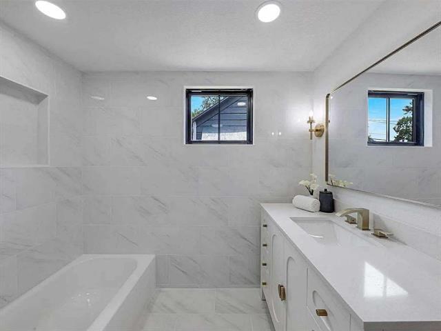 Building Photo - 10913 Joaquin Dr