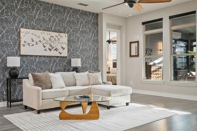 Building Photo - 225 Escarpment Wy