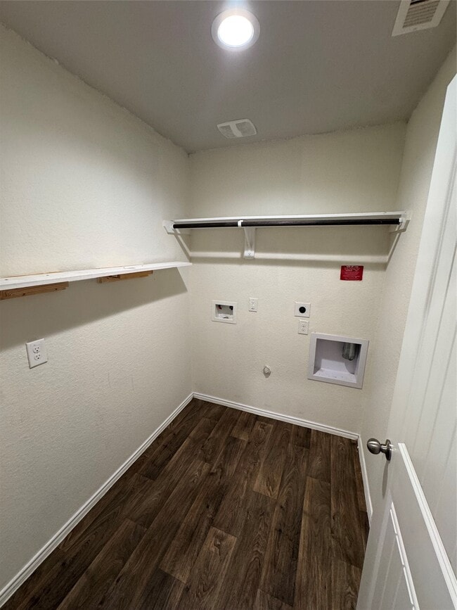 Building Photo - 8522 Aster Gln Wy