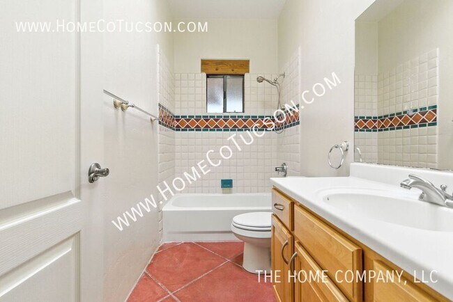 Building Photo - 1921 S Doubletree Ln