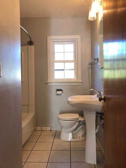 Building Photo - 4018 Baughman Rd