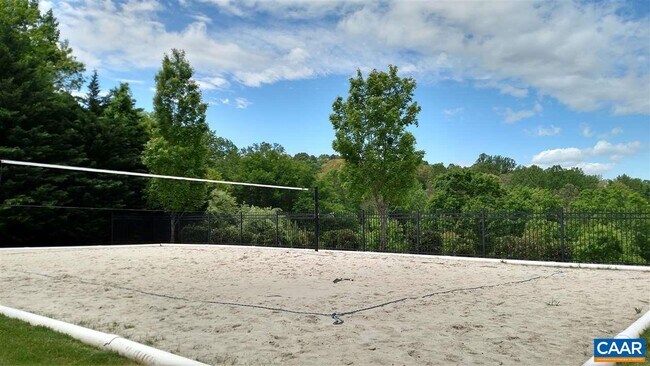 Building Photo - 767 Denali Way