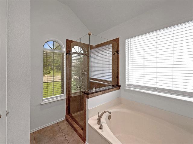 Building Photo - 2708 Crystal Falls Dr