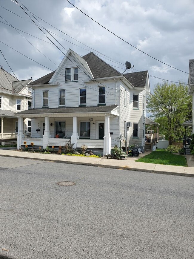 Primary Photo - Slate Belt 3 Bedroom 1.5 Bath Home in Pen ...