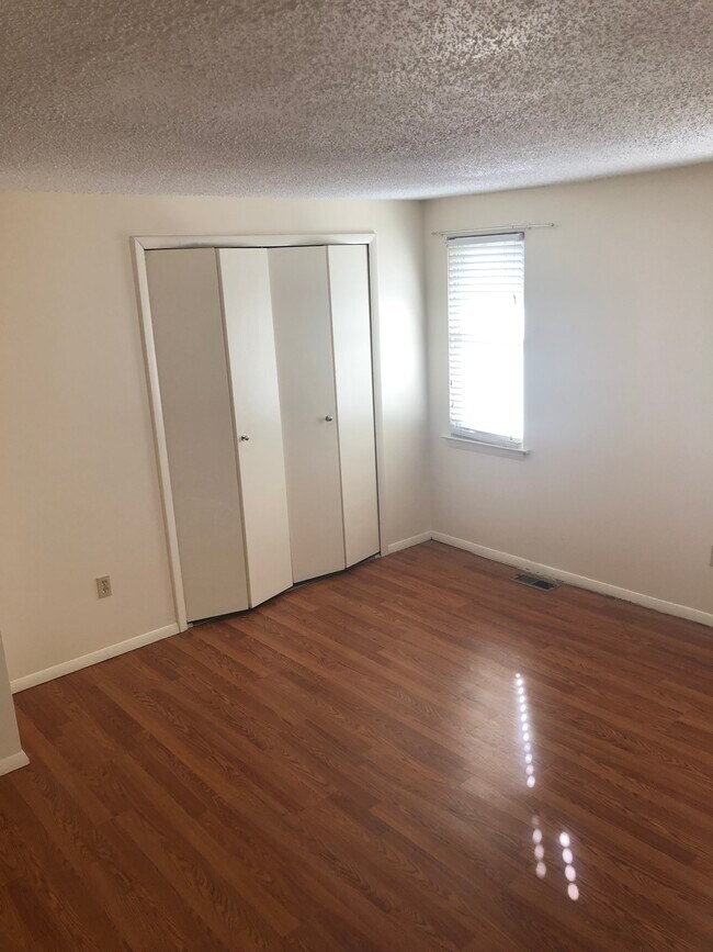 Building Photo - 2480 Agler Rd