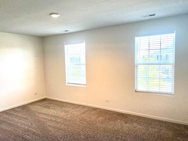 Building Photo - 1735 Bayberry Ln