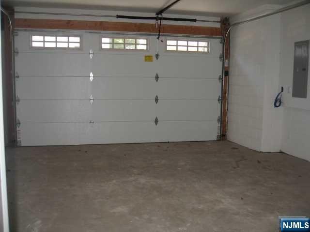 Building Photo - 816 Jassamine Way