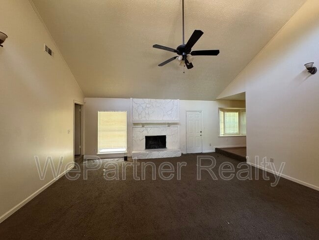 Building Photo - 7416 Dartmouth Ct