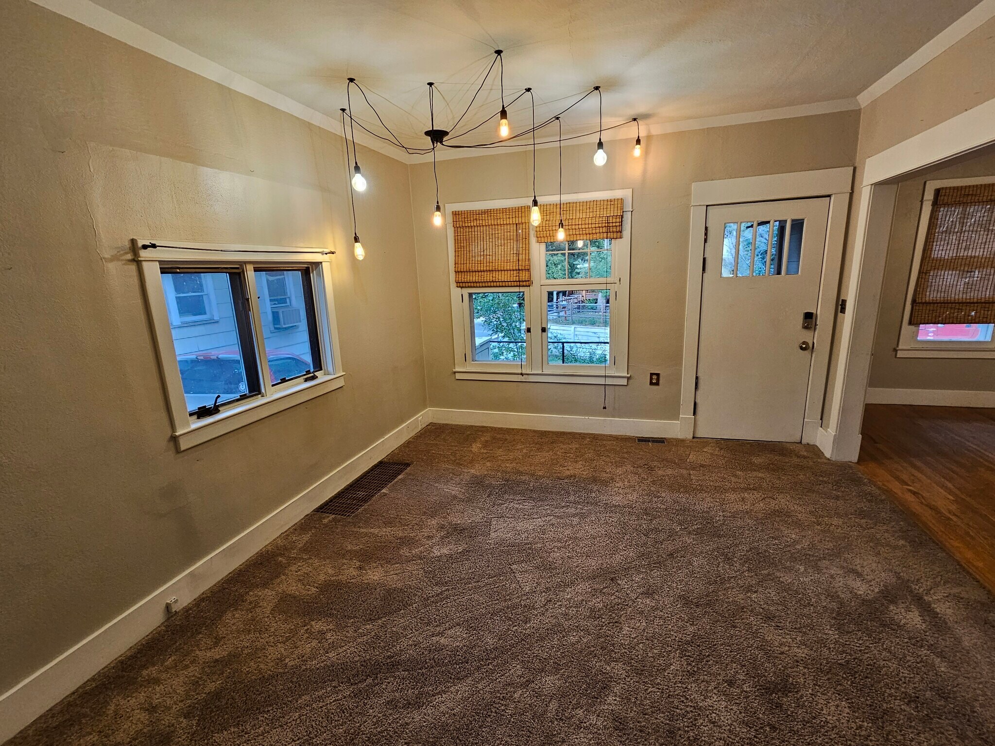 Building Photo - 1712 Ivy Pl