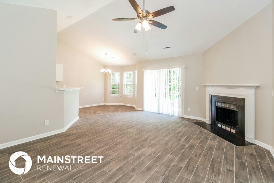 Building Photo - 6200 Creekbrooke Ct