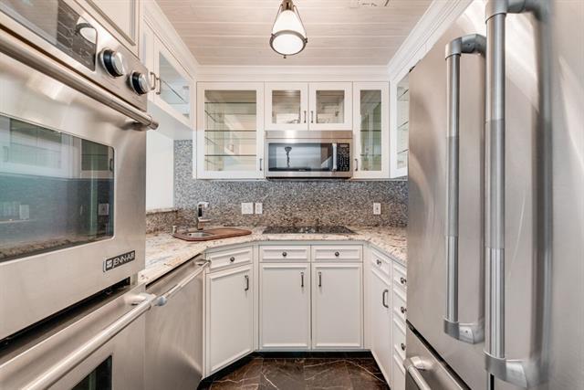 Building Photo - 1513 E Interstate 30