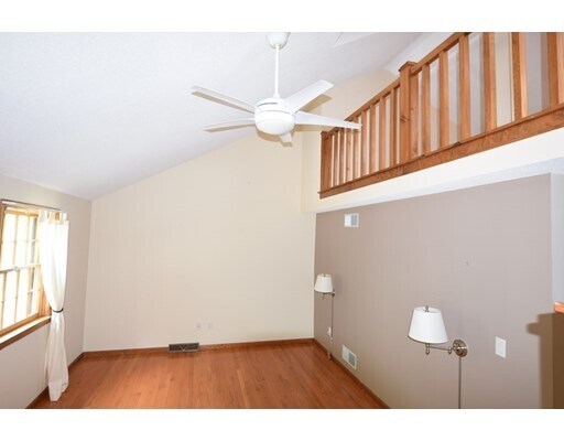 Building Photo - E52 Scotty Hollow Dr