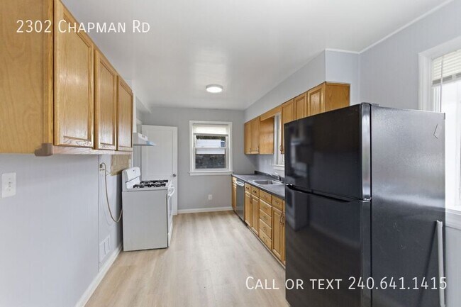 Building Photo - 2302 Chapman Rd