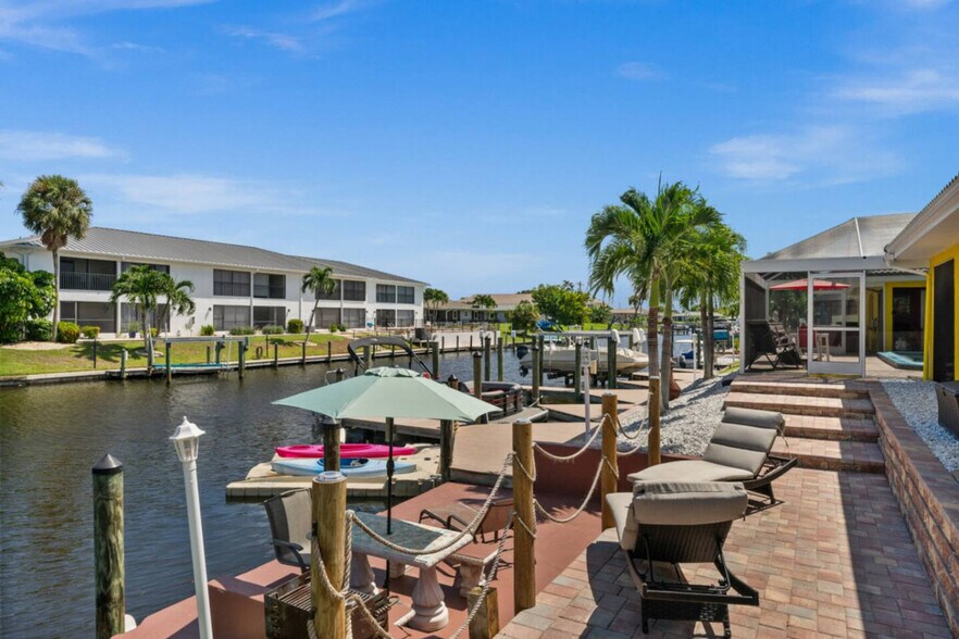 Building Photo - 1019 SE 40th St