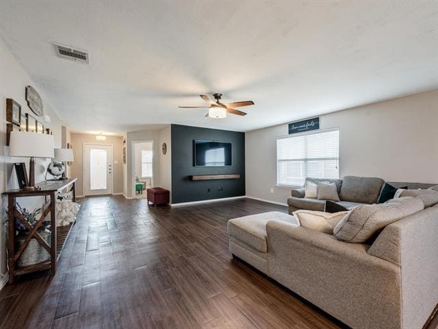 Building Photo - 4816 Blue Top Dr