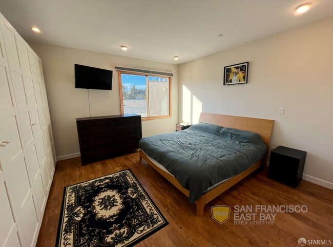 Building Photo - 1 San Bruno Ave