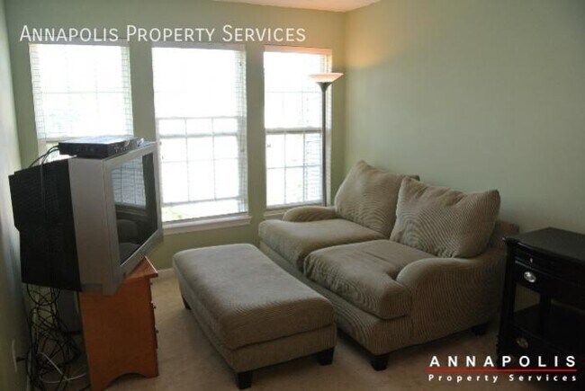 Building Photo - 950 Citrine Ct