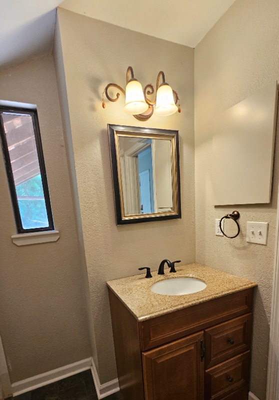 Building Photo - 36 Fairway Ln