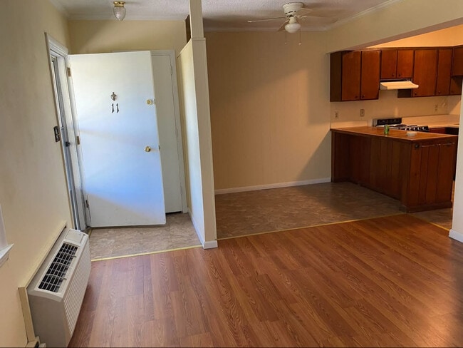 Building Photo - 361 Belmont Dr