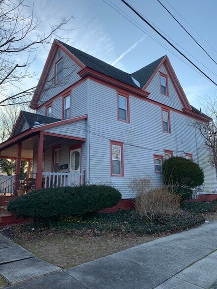 Building Photo - 501 Shore Rd