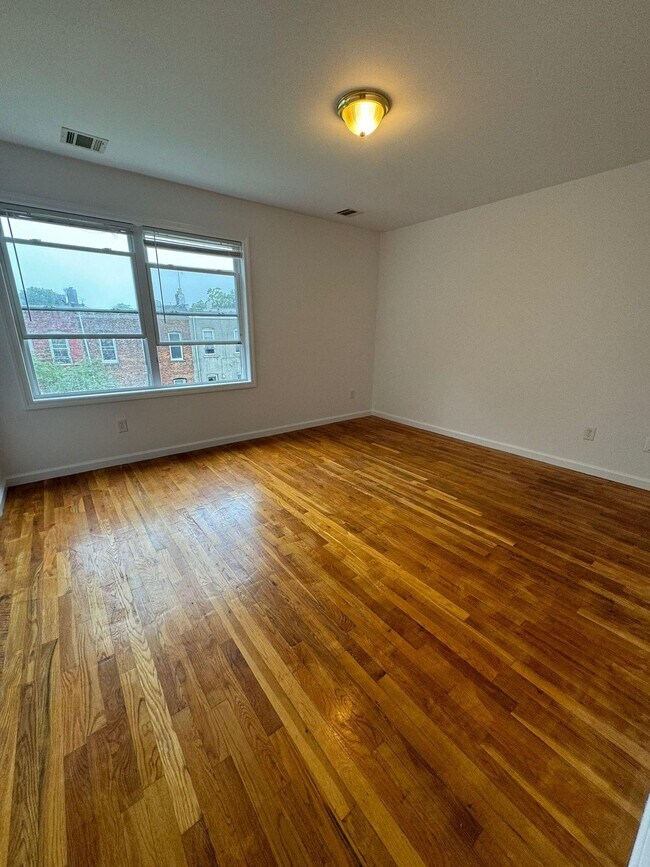 Building Photo - 29 Bostwick Ave