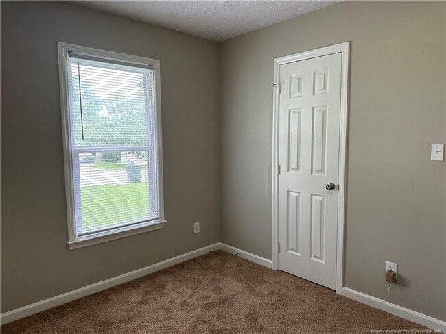 Building Photo - 1734 Winnabow Dr