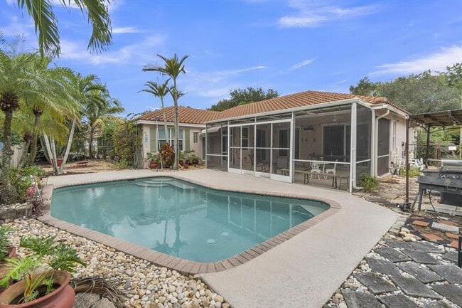 Building Photo - 4112 NW 58th Dr