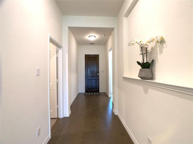 Building Photo - 7025 Tree Stand Pt