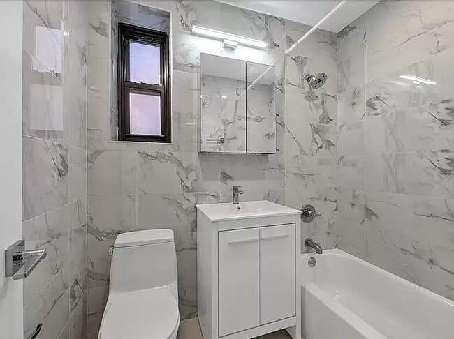 Building Photo - 880 68th St