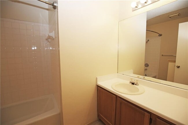 Building Photo - 12903 Humphrey Dr