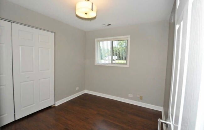 Building Photo - 16121 S 88th Ave