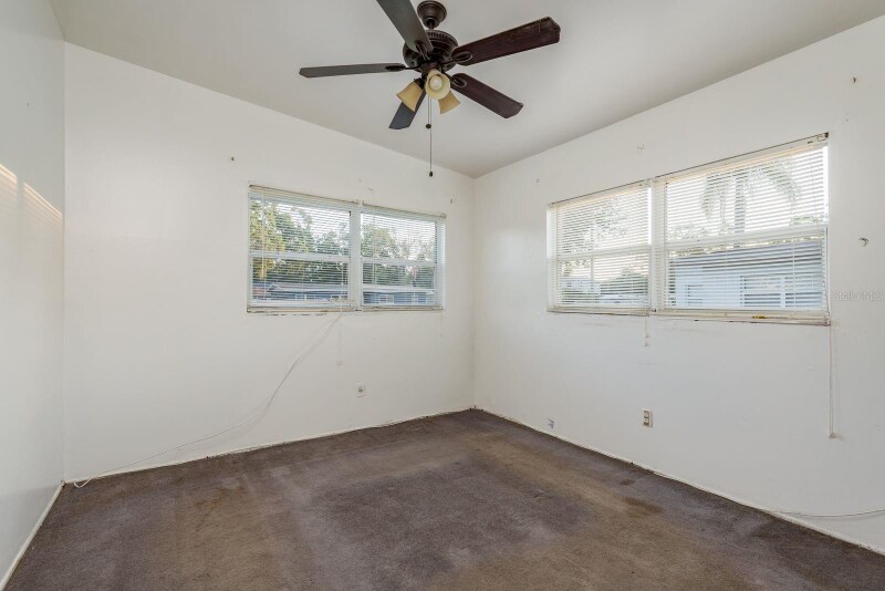 Building Photo - 1714 W Fern St