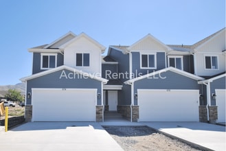 Building Photo - 674 S 85 E