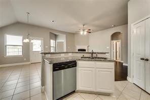 Building Photo - 698 Harper Dr