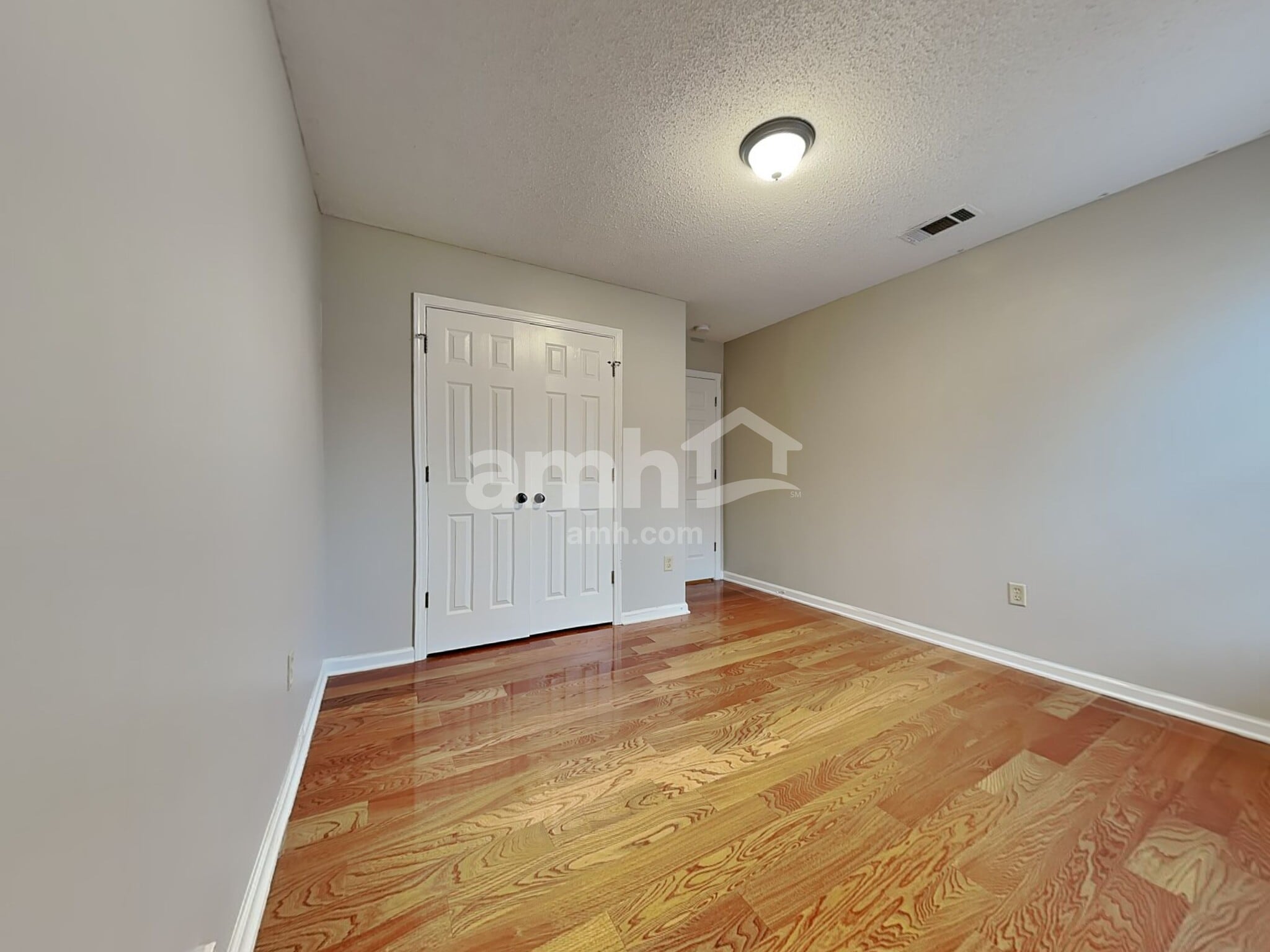 Building Photo - 7007 Meadowlands Pl