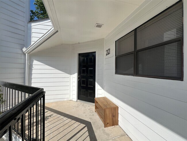 Building Photo - 7901 Cambridge St