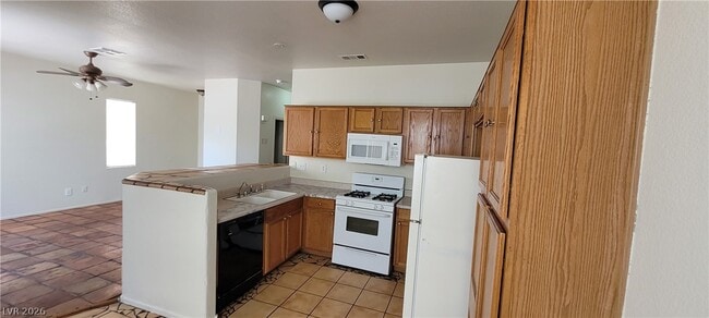 Building Photo - 2506 Lady Elizabeth Ct