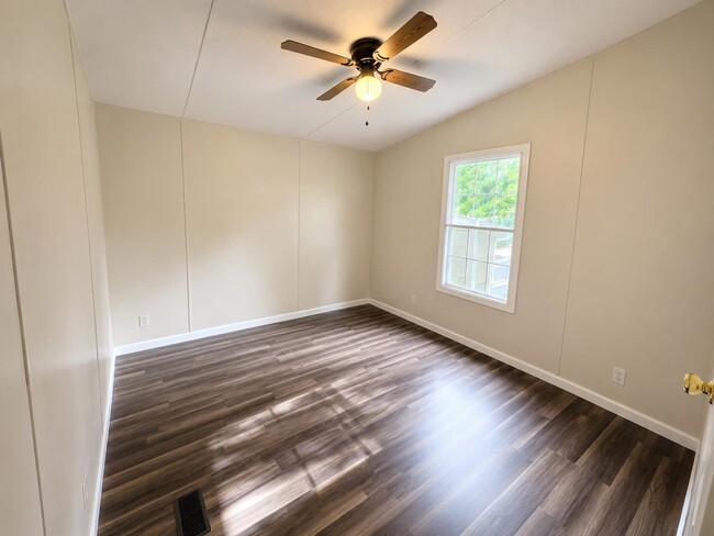 Building Photo - 402 Co Rd 126A