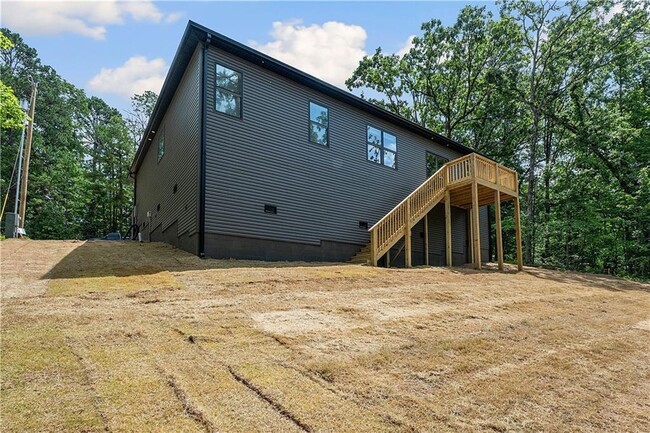 Building Photo - 17 Westmorland Dr