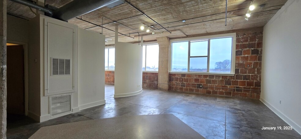 Primary Photo - 505 Whitehall St SW