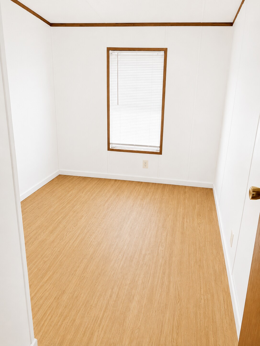Building Photo - 300 Murls Lake Rd