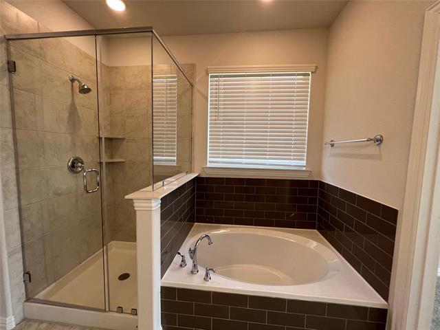 Building Photo - 717 Parkside Dr