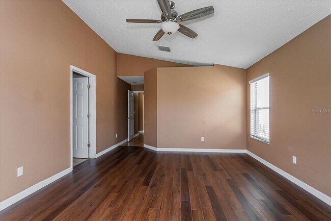 Building Photo - 101 Harwood Cir